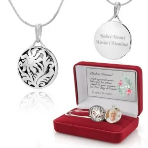 okrągły srebrny sekretnik z personalizacją i pudełkiem na prezent dla babci