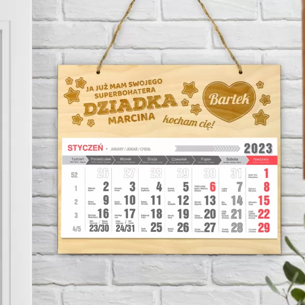 Kalendarz personalizowany 2023 - Bohater na prezent dla dziadka