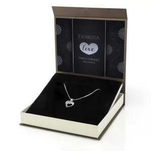 naszyjnik srebrny w etui z personalizacją na prezent dla kobiety