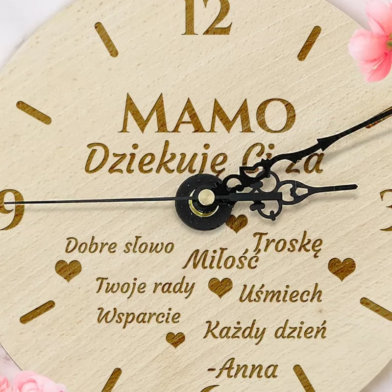 zegar drewniany z grawerem dedykacji na prezent dla mamy