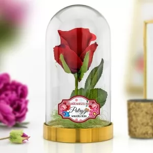 róża czerwona pod kloszem na prezent dla babci