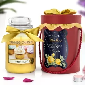 świeca yankee candle i flower box z personalizacją dla babci
