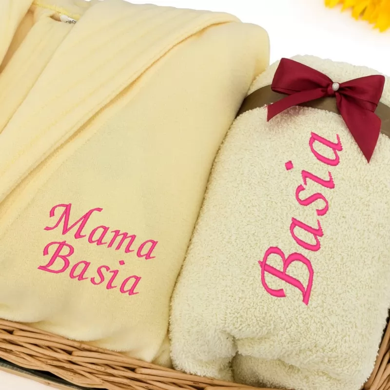 szlafrok i ręcznik z haftem dla mamy