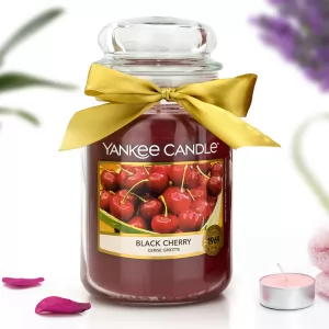 yankee candle blach cherry