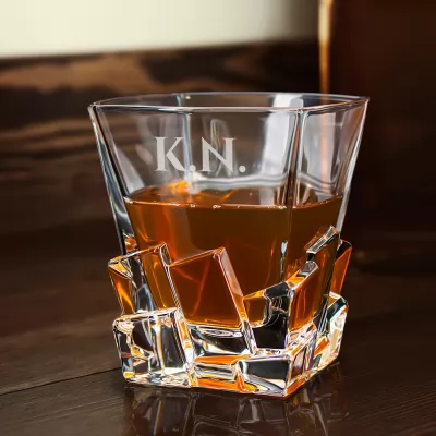 Szklanka do whisky Bohemia Crack z grawerem inicjałów - Głaz