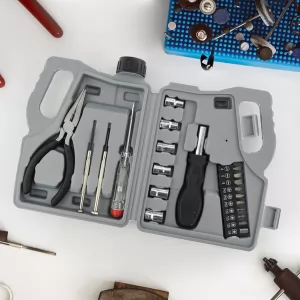walizka z narzędziami