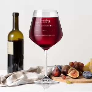 personalizowany kieliszek do wina