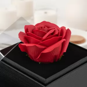 czerwona róża wieczna w pudełku