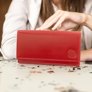 portfel czerwony na szczęście