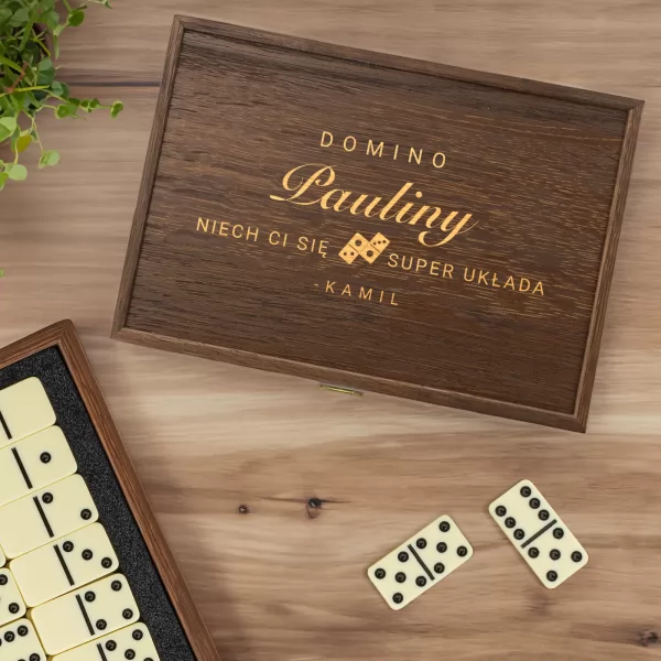 Domino w pudełku drewnianym z grawerem dla niej - Super układa