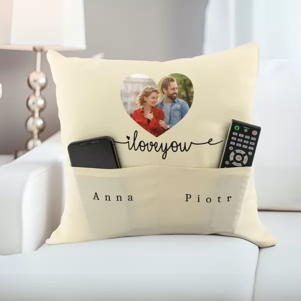 Poduszka dekoracyjna ze zdjęciem i kieszeniami dla pary - Zakochani