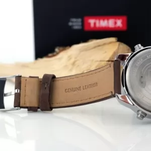 zegarek Timex ze skórzaną bransoletą 