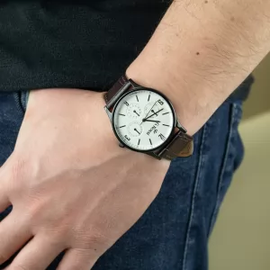 zegarek na rękę dla niego