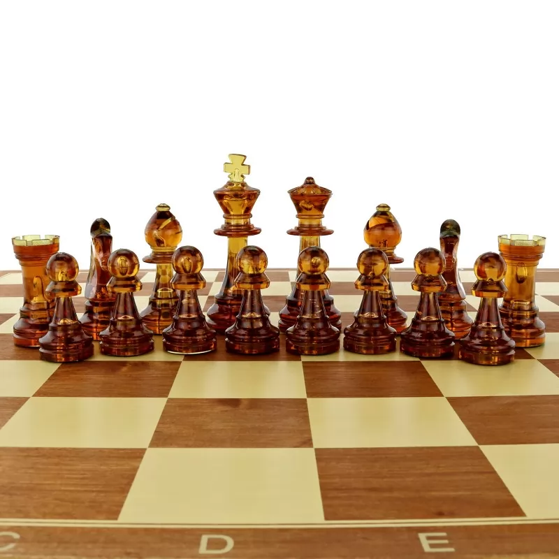 personalizowane bursztynowe szachy do gry