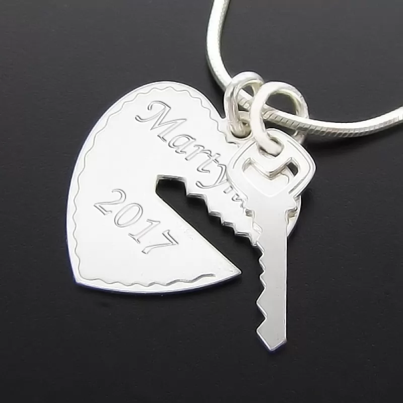 Srebrny komplet serce z kluczykiem na łańcuszku 