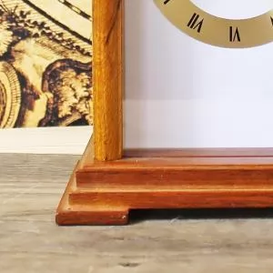 zegar z drewna
