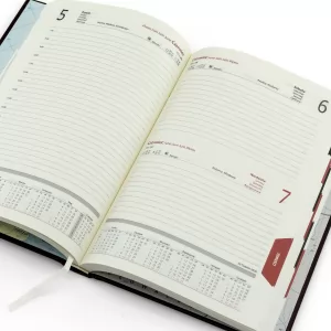 kalendarz książkowy 2025 z personalizacją