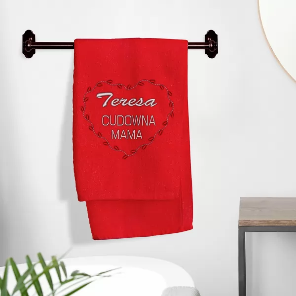Cudowna Mama - personalizowany ręcznik z haftem dedykacji 