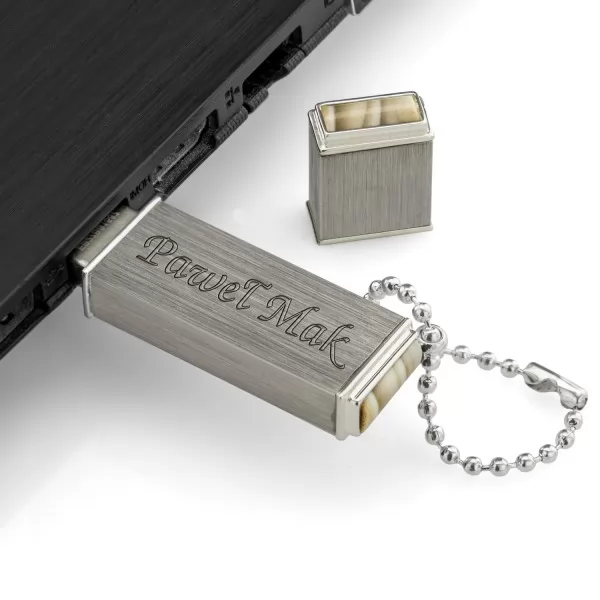 Pendrive 16 GB z krzemieniem pasiastym + grawer indywidualnej dedykacji