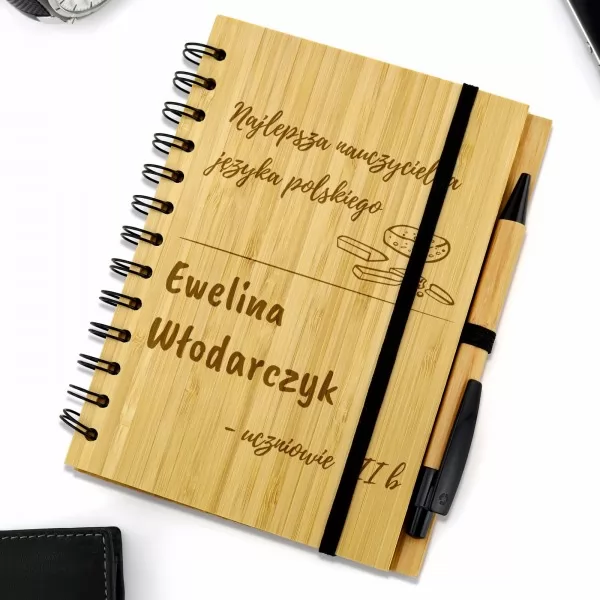 Drewniany notes z personalizacją na prezent dla nauczyciela 