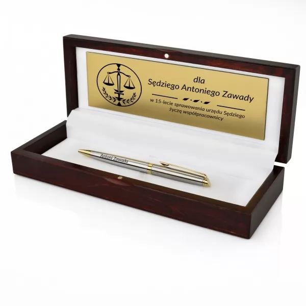 Długopis marki Waterman w drewnianym etui z personalizacją
