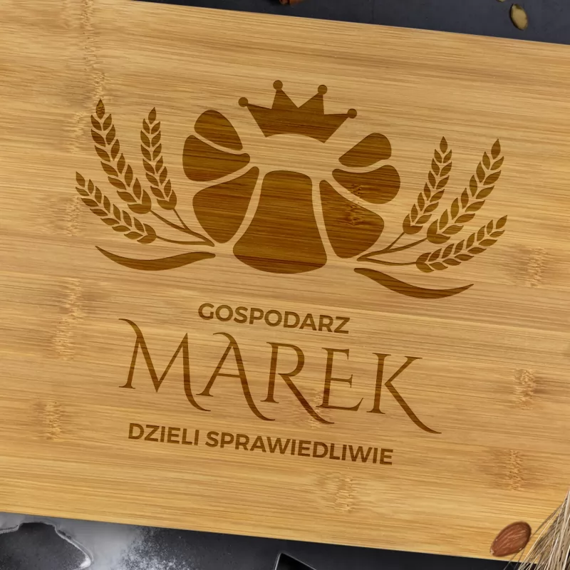 drewniana deska z personalizacją