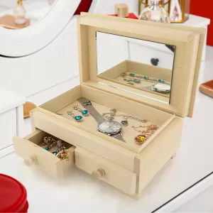 drewniana szkatułka na biżuterię