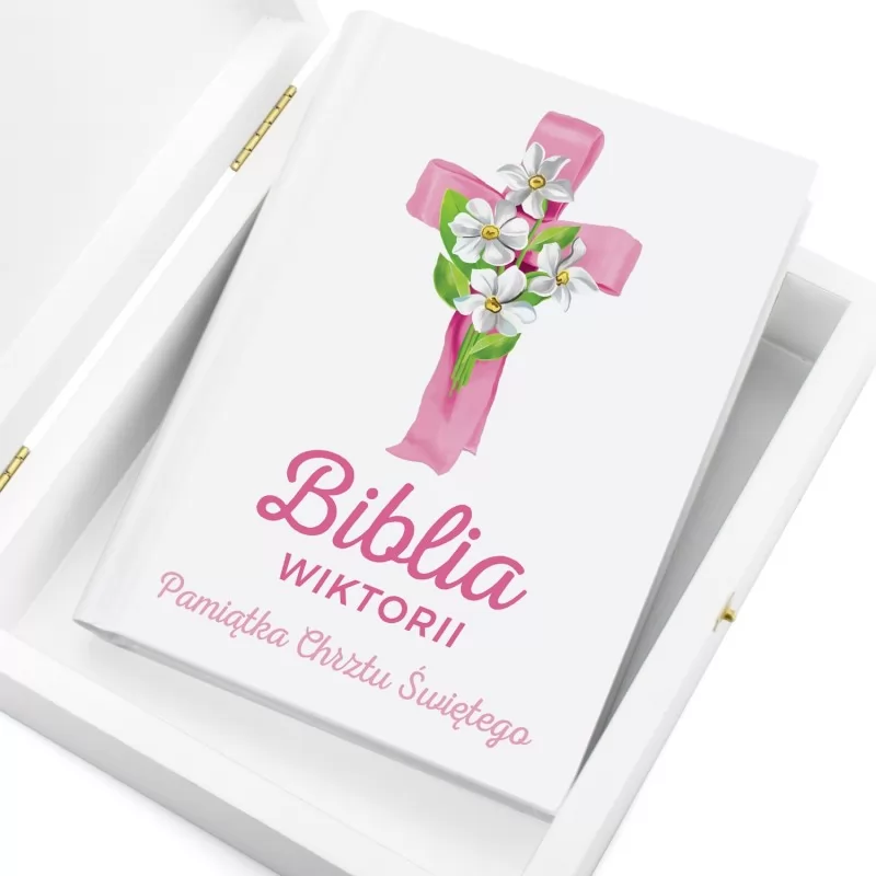 biblia w szkatułce z dedykacją na prezent na chrzciny dla dziewczynki różowy krzyż