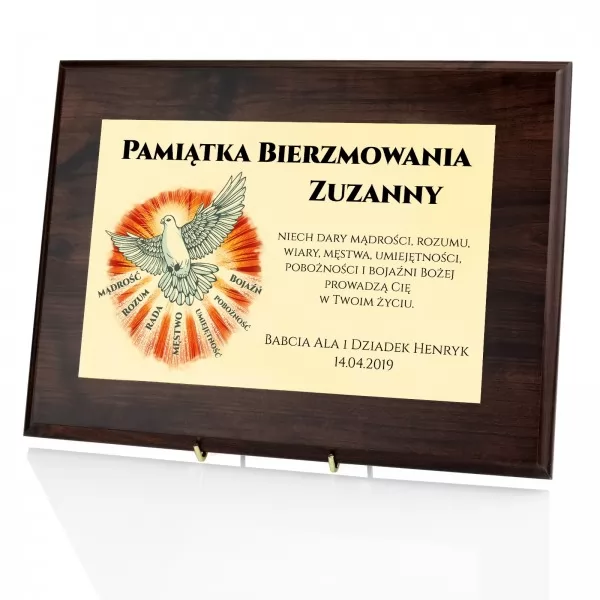 Certyfikat w drewnie z dedykacją na bierzmowanie - Gołębica z Darami