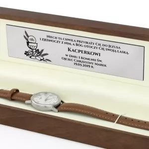 zegarek casio w pudełku z grawerem na prezent na komunię