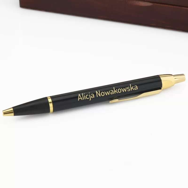 długopis z grawerem na prezent dla koleżanki z pracy