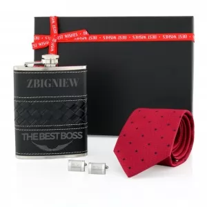 piersiówka, krawat i spinki z personalizacją na prezent dla szefa