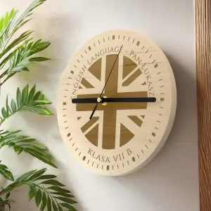 drewniany zegar ścienny