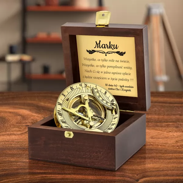 Mosiężny kompas z grawerem na prezent na 40 urodziny - Szczęśliwej Drogi